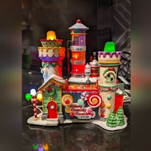 Dept 56 North Pole Series: Yummy Gummy Gumdrop Factory #56771 Animated Village